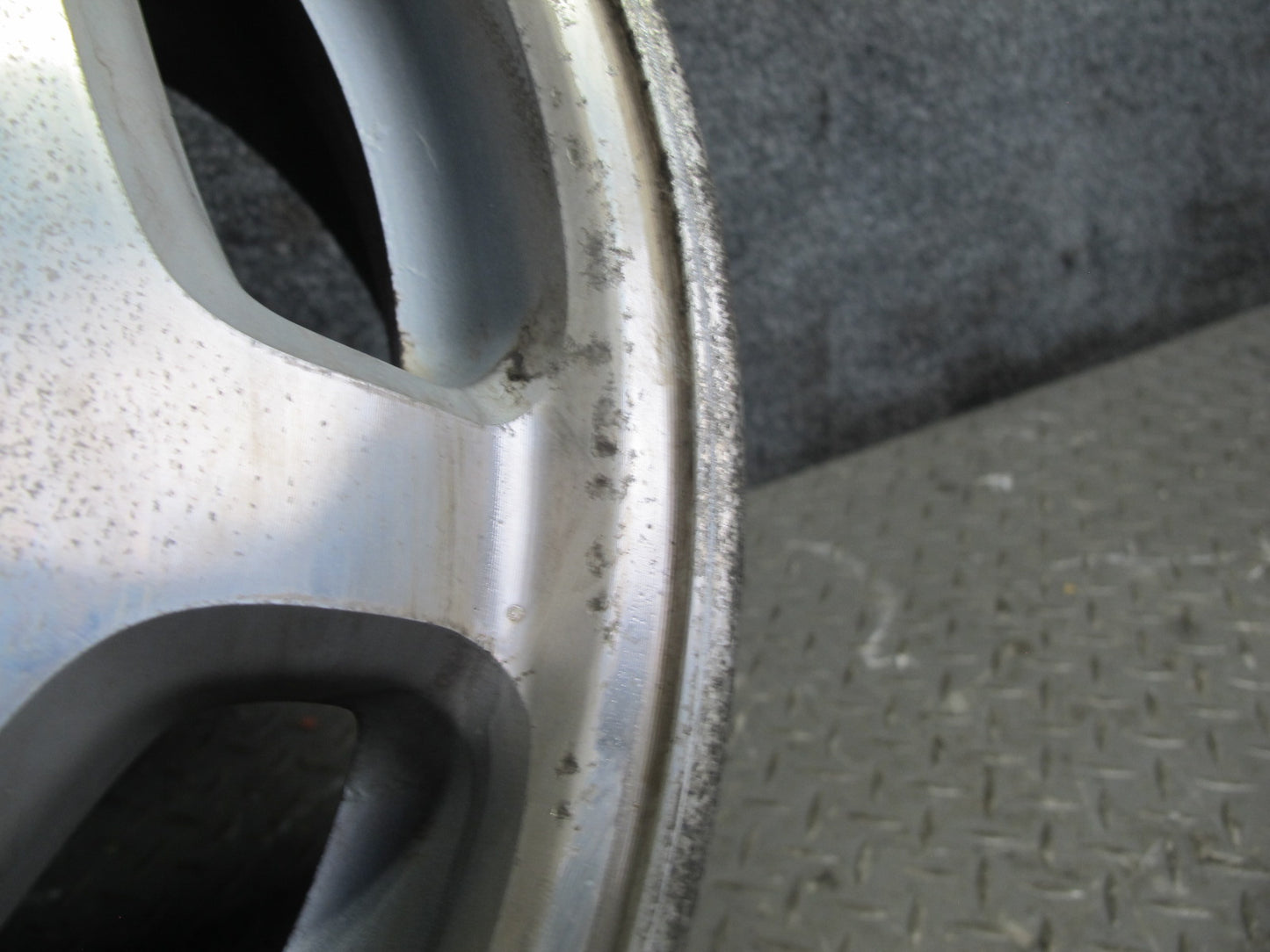 01-03 Lexus UCF30L LS430 Factory R16 16" Alloy Wheel Rim 16x7J ET45 OEM