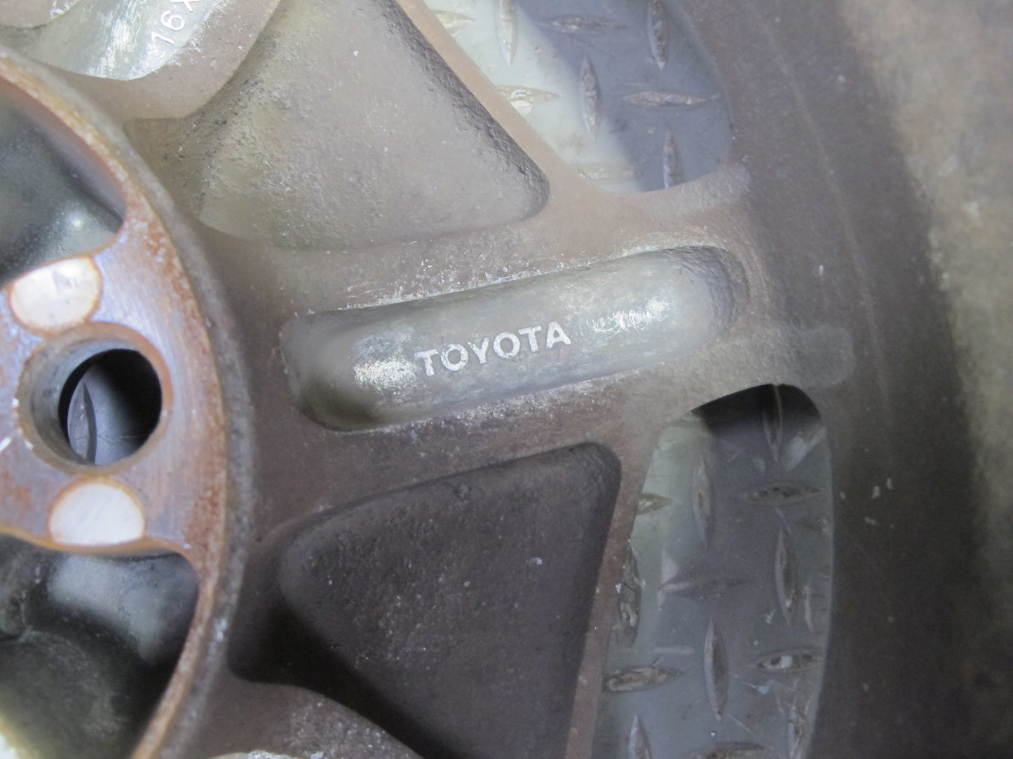 01-03 Lexus UCF30L LS430 Factory R16 16" Alloy Wheel Rim 16x7J ET45 OEM