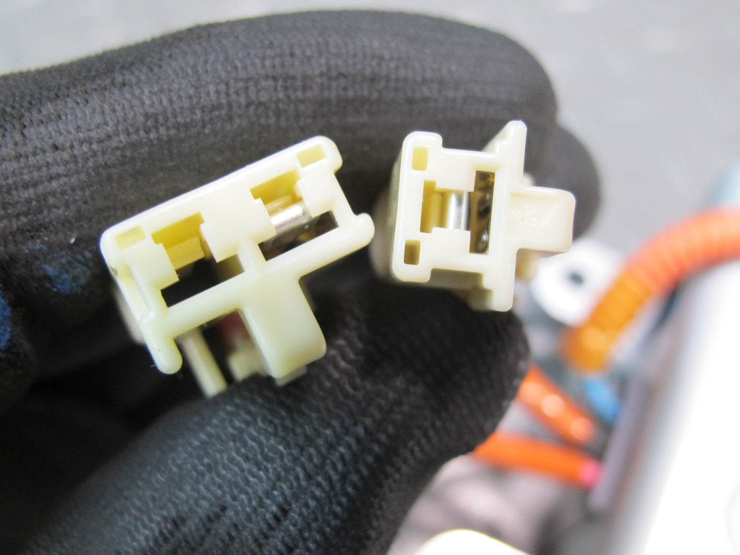 08-09 Lexus UVF46L LS600HL High Voltage Hybrid Battery Converter Module OEM