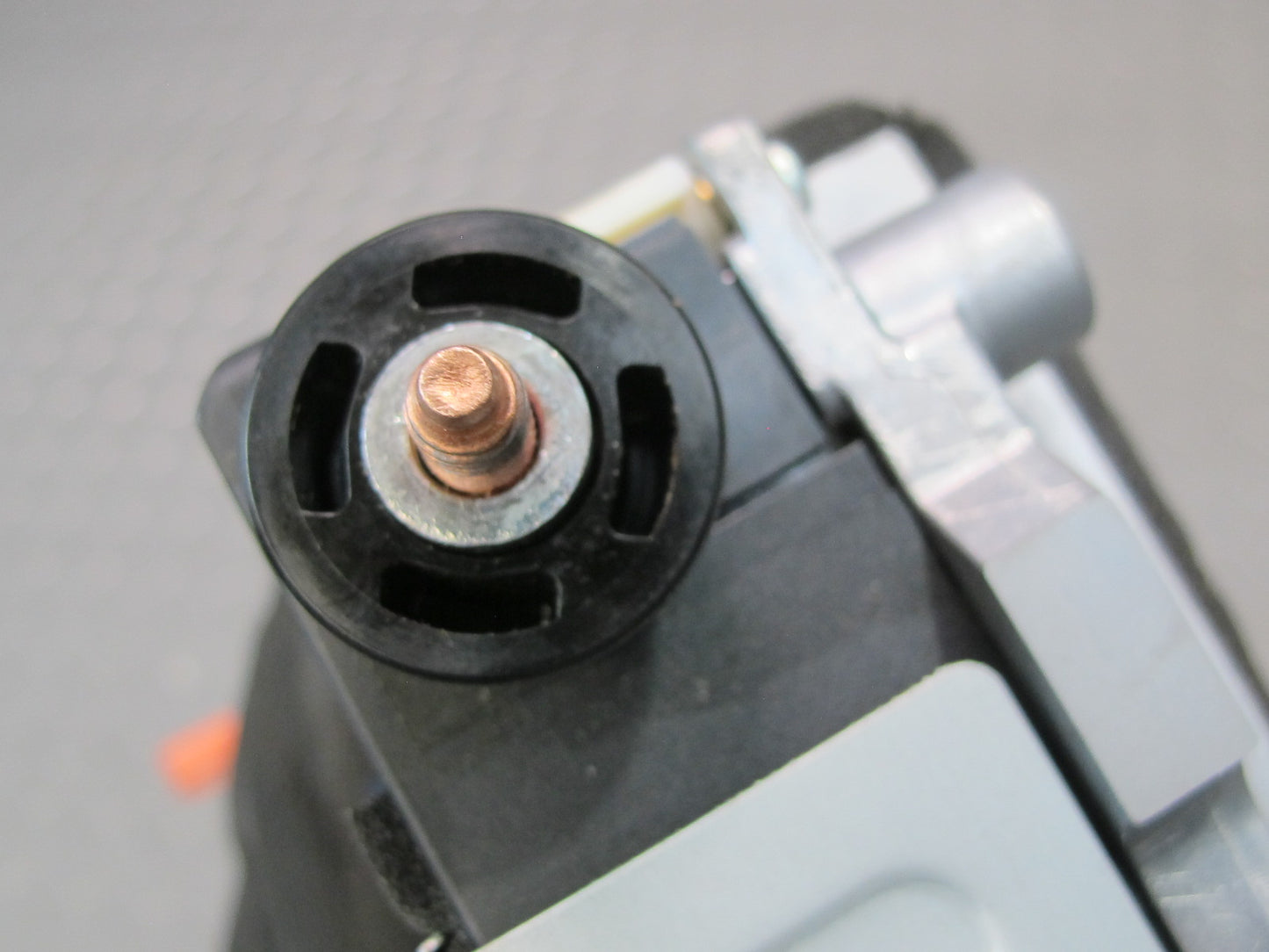 08-09 Lexus UVF46L LS600HL High Voltage Hybrid Battery Converter Module OEM