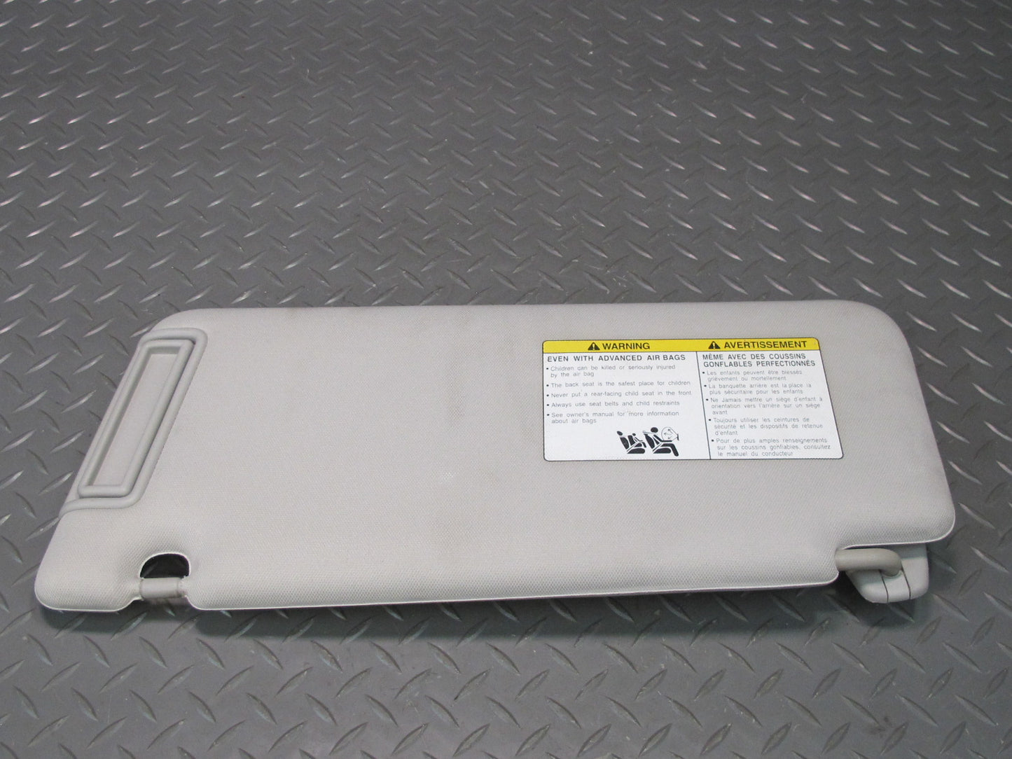 2011-2017 Infiniti QX56 QX80 Front Right Side Passenger Side Sun Visor Shade