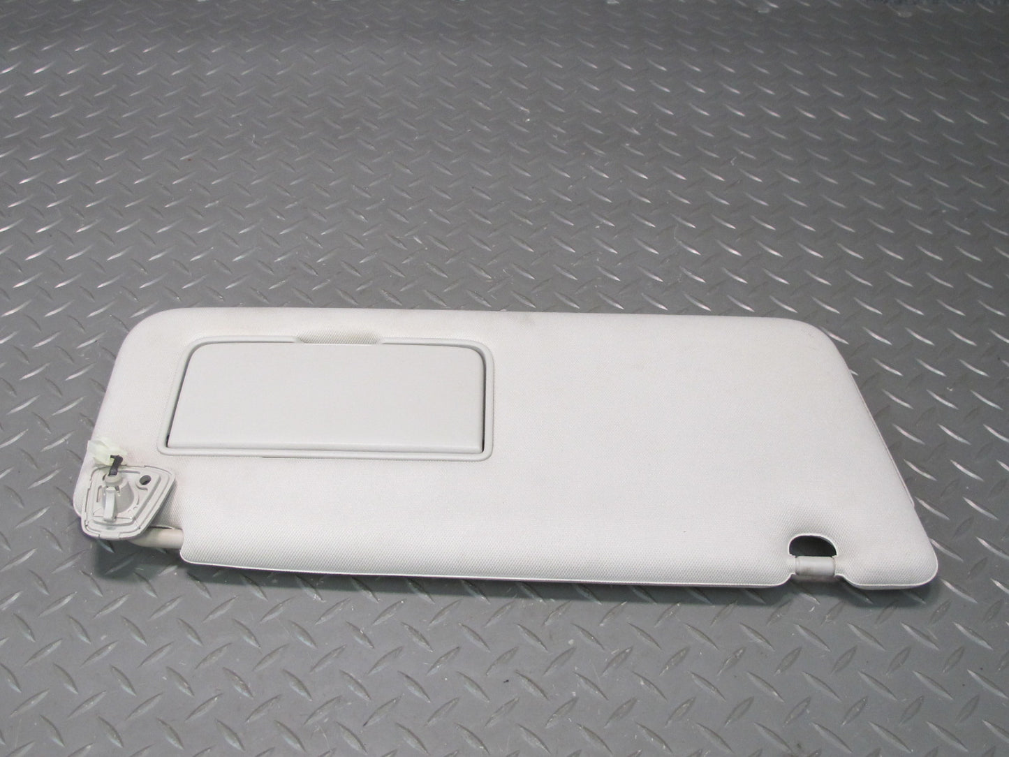 2011-2017 Infiniti QX56 QX80 Front Right Side Passenger Side Sun Visor Shade