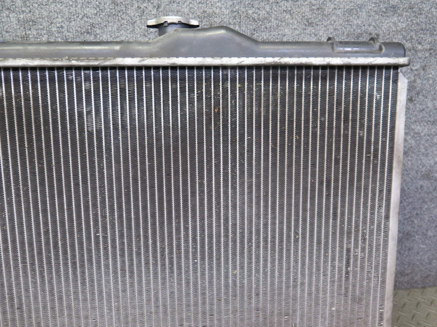 01-05 Lexus JCE10L IS300 Aftermarket Engine Cooling Radiator