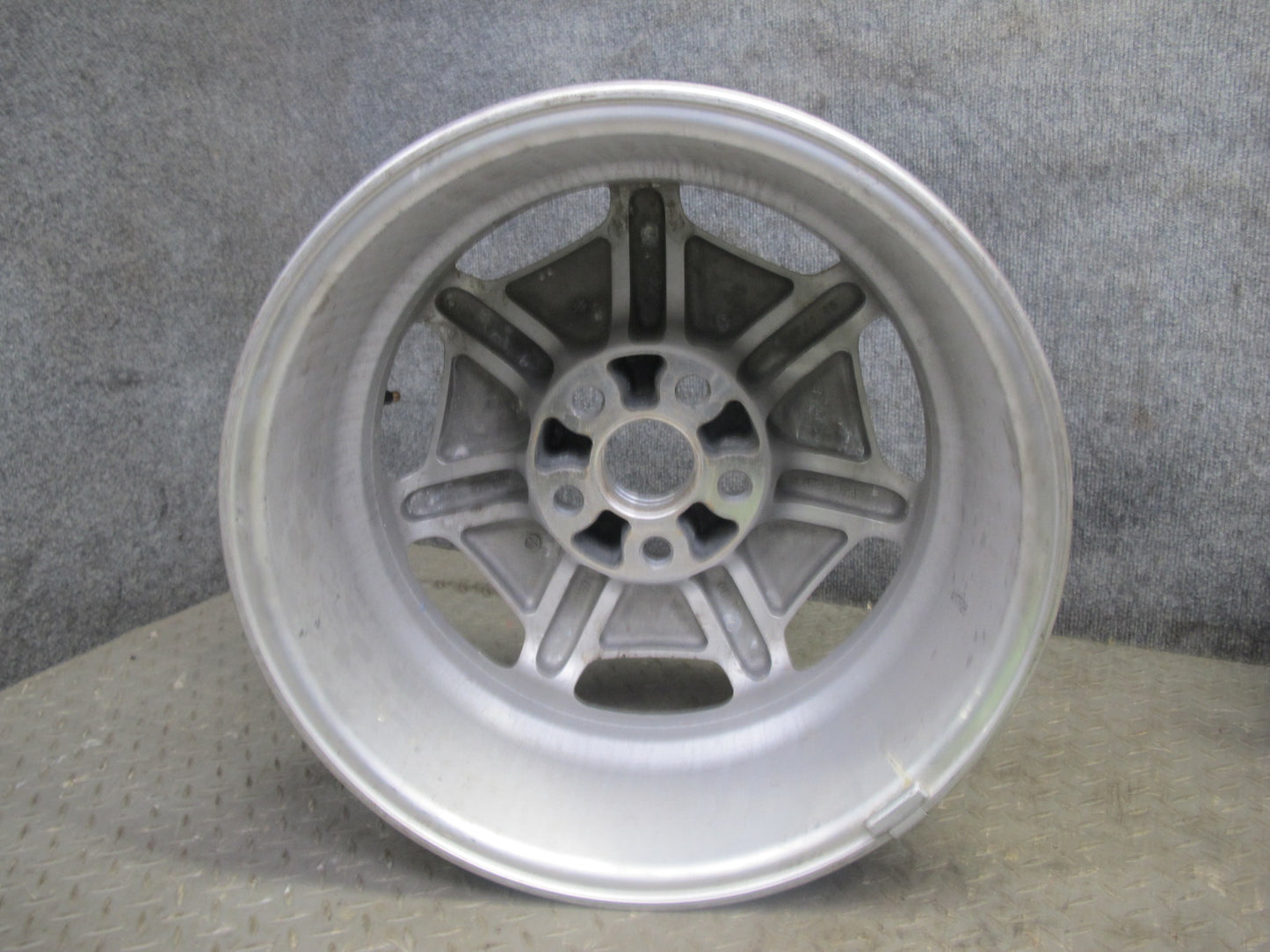 01-03 Lexus UCF30L LS430 Factory R16 16" Alloy Wheel Rim 16x7J ET45 OEM