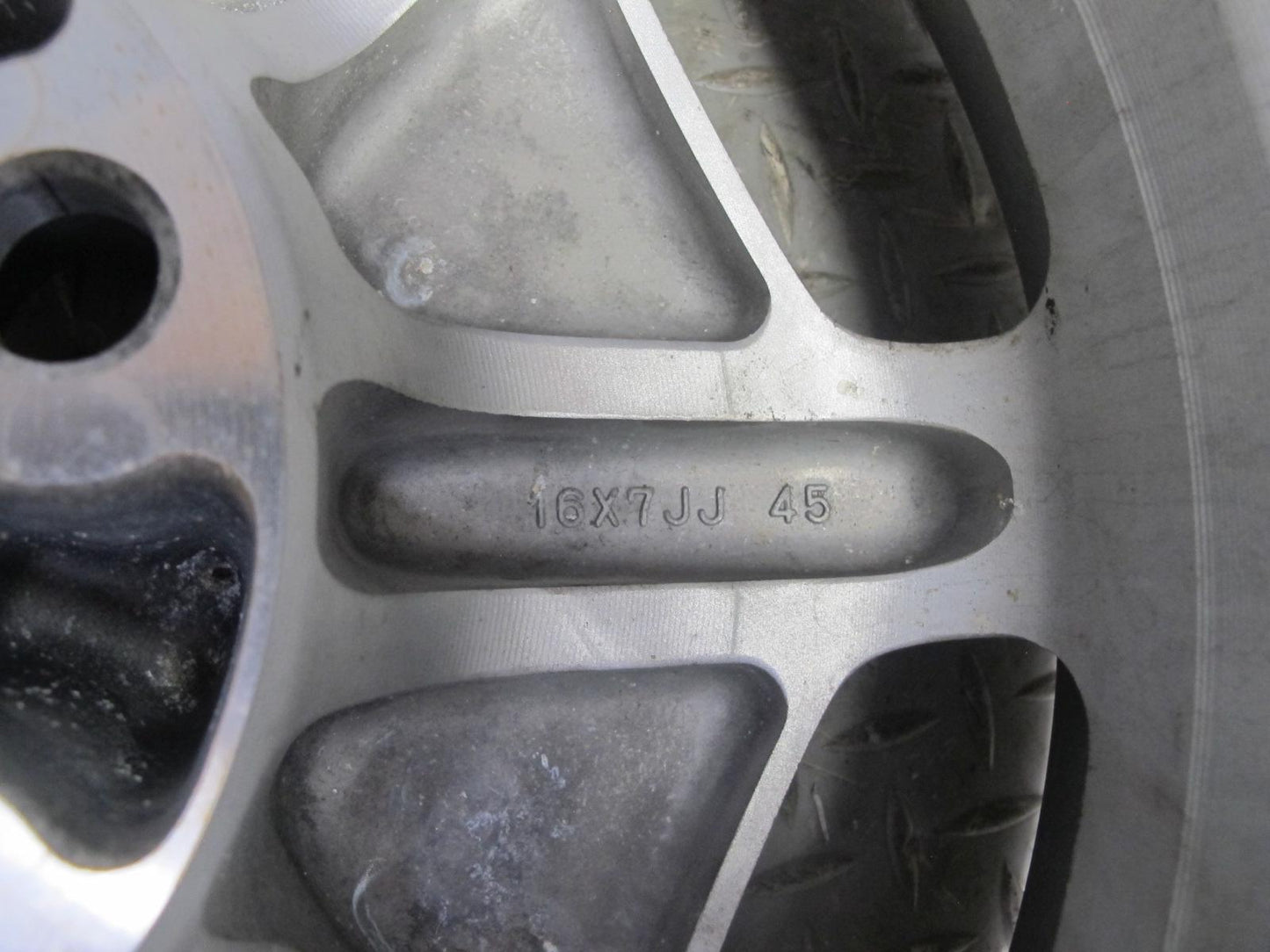 01-03 Lexus UCF30L LS430 Factory R16 16" Alloy Wheel Rim 16x7J ET45 OEM