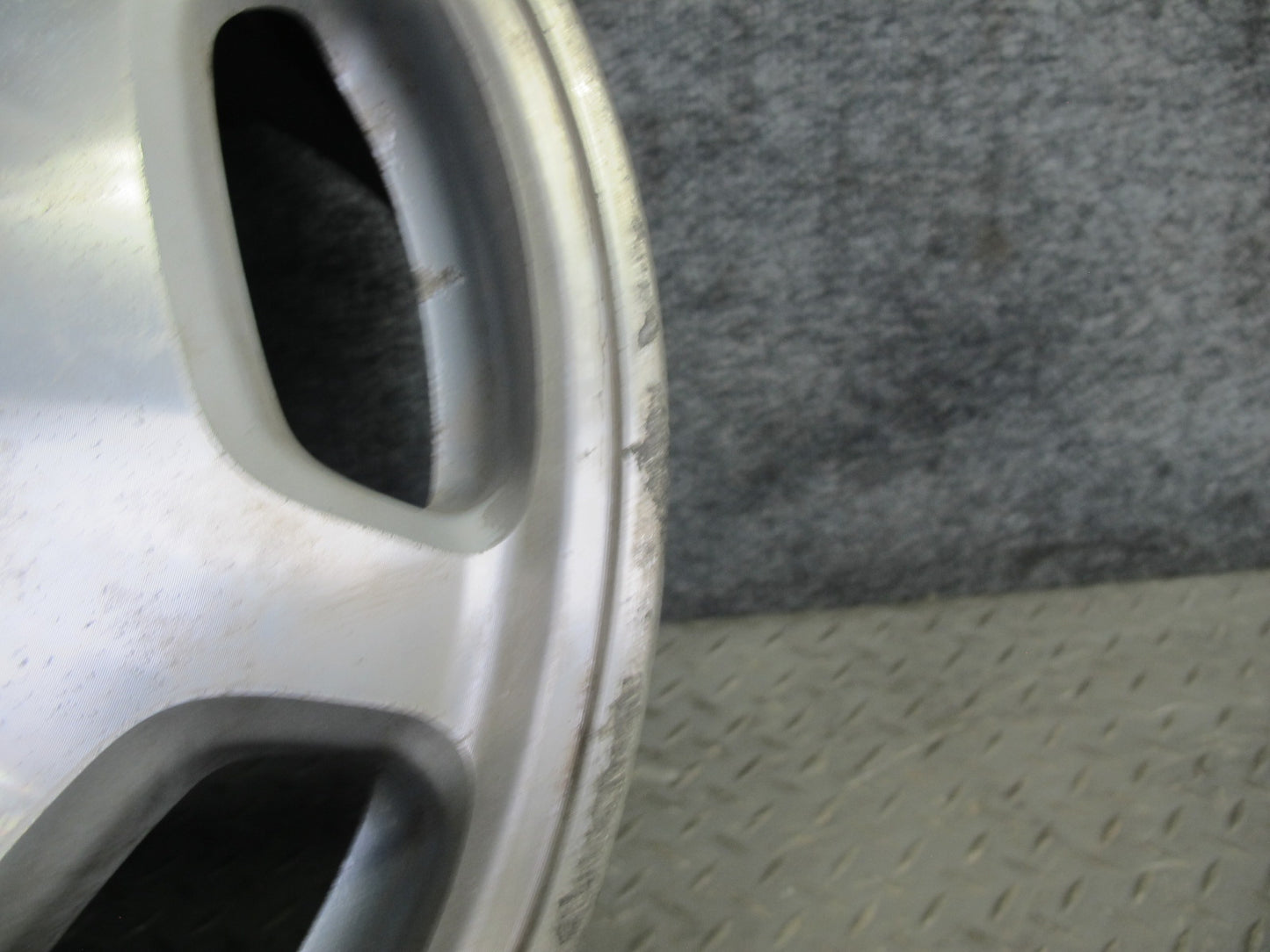 01-03 Lexus UCF30L LS430 Factory R16 16" Alloy Wheel Rim 16x7J ET45 OEM