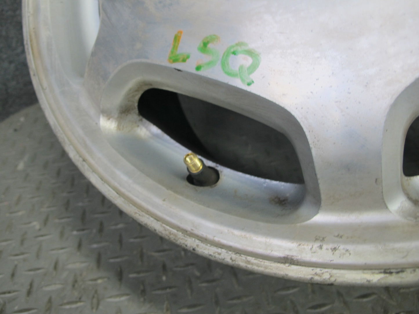 01-03 Lexus UCF30L LS430 Factory R16 16" Alloy Wheel Rim 16x7J ET45 OEM