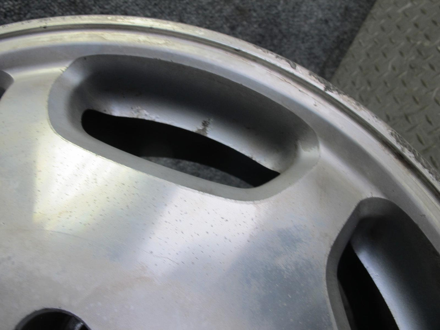 01-03 Lexus UCF30L LS430 Factory R16 16" Alloy Wheel Rim 16x7J ET45 OEM