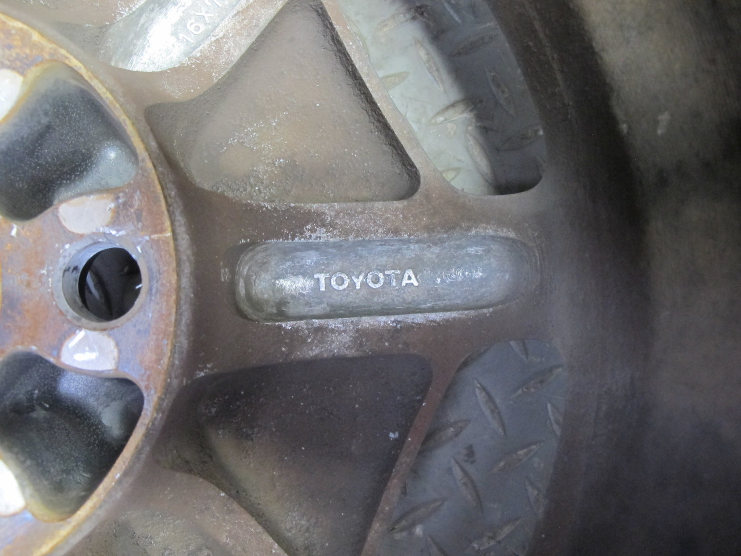 01-03 Lexus UCF30L LS430 Factory R16 16" Alloy Wheel Rim 16x7J ET45 OEM