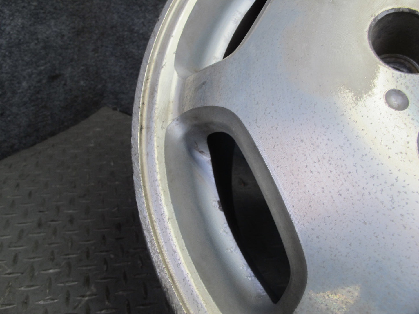 01-03 Lexus UCF30L LS430 Factory R16 16" Alloy Wheel Rim 16x7J ET45 OEM