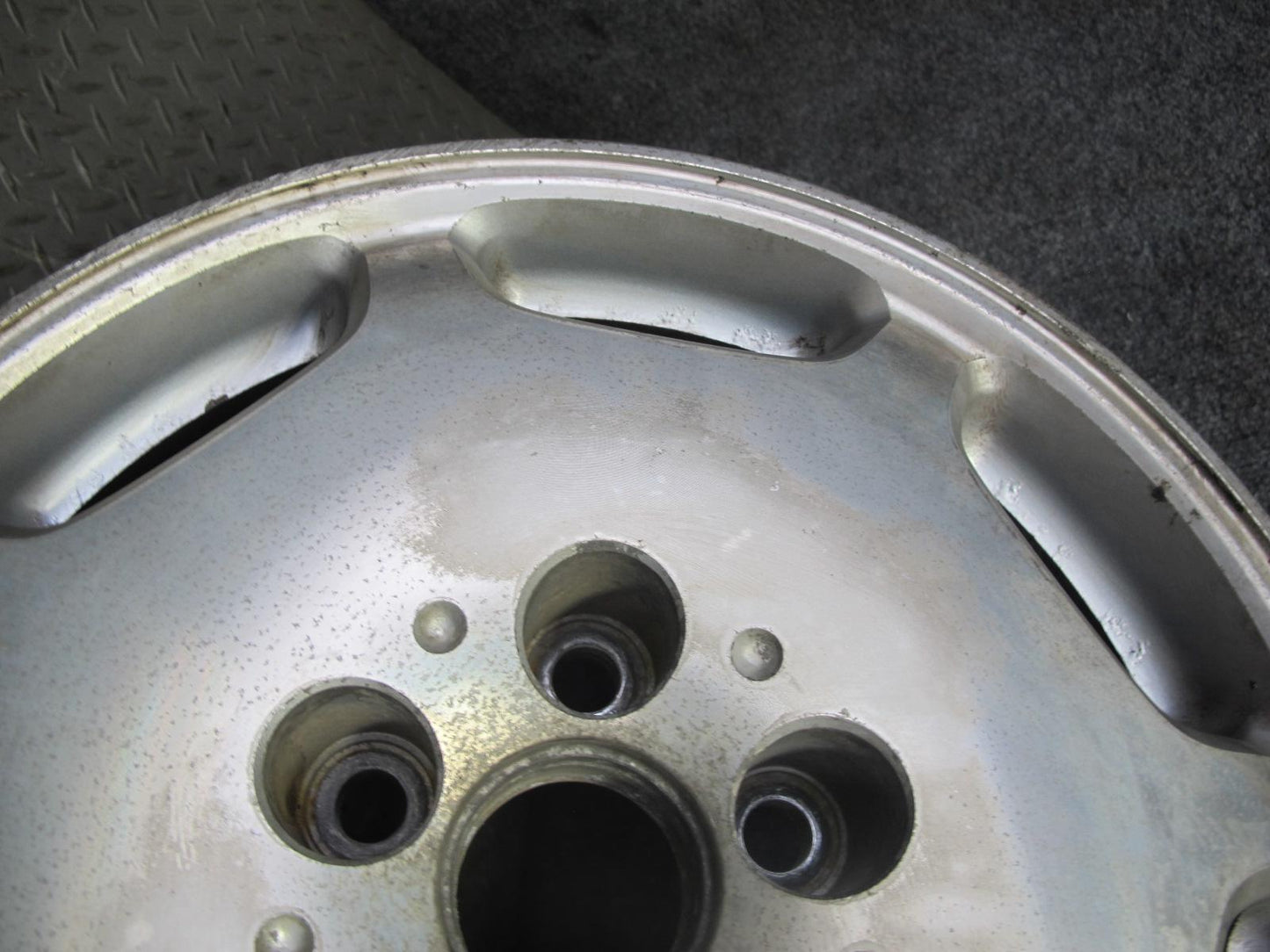 01-03 Lexus UCF30L LS430 Factory R16 16" Alloy Wheel Rim 16x7J ET45 OEM