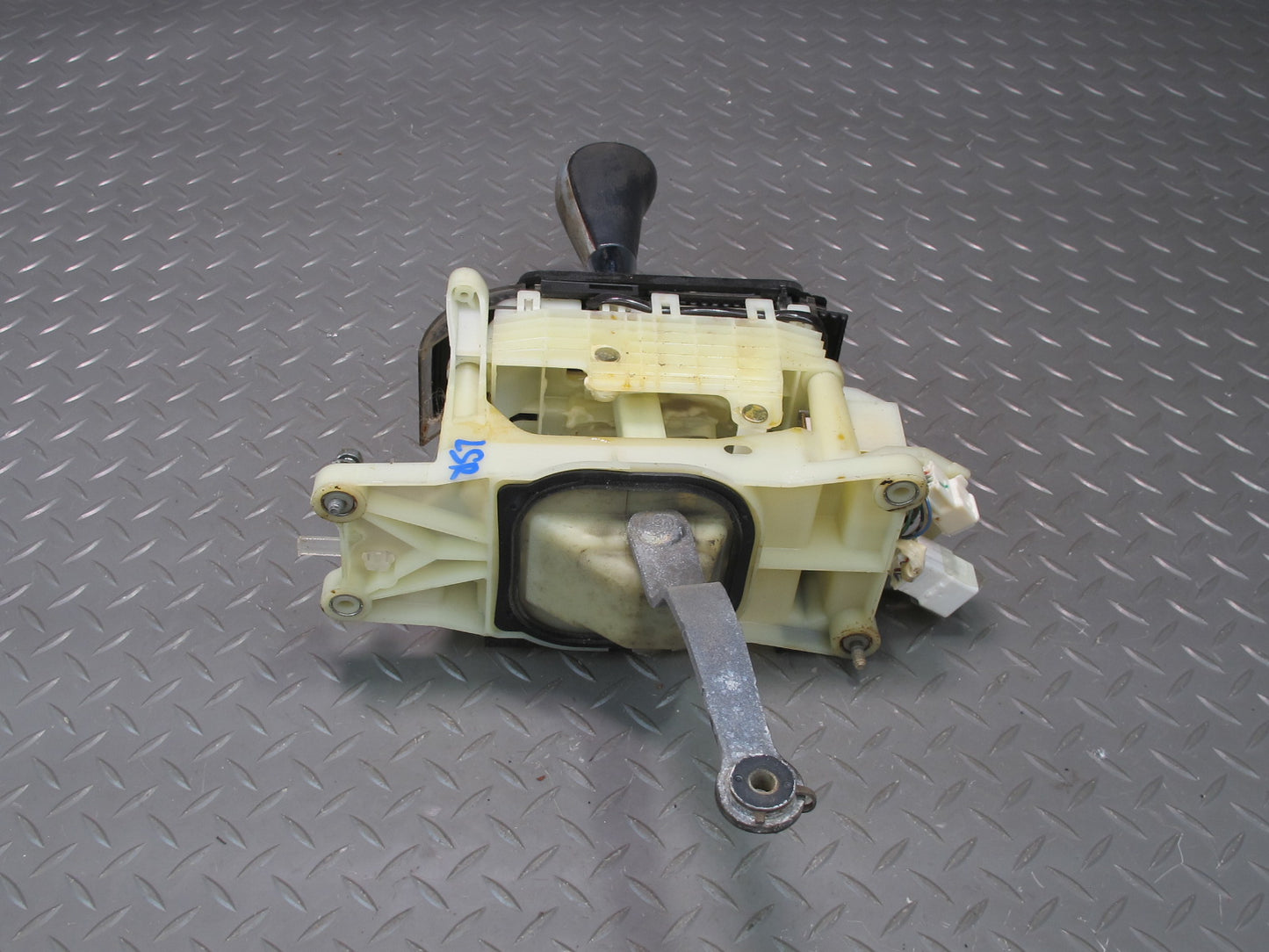 98-00 Lexus UCF20L LS400 A/T Automatic Transmission Gear Shifter w Knob OEM