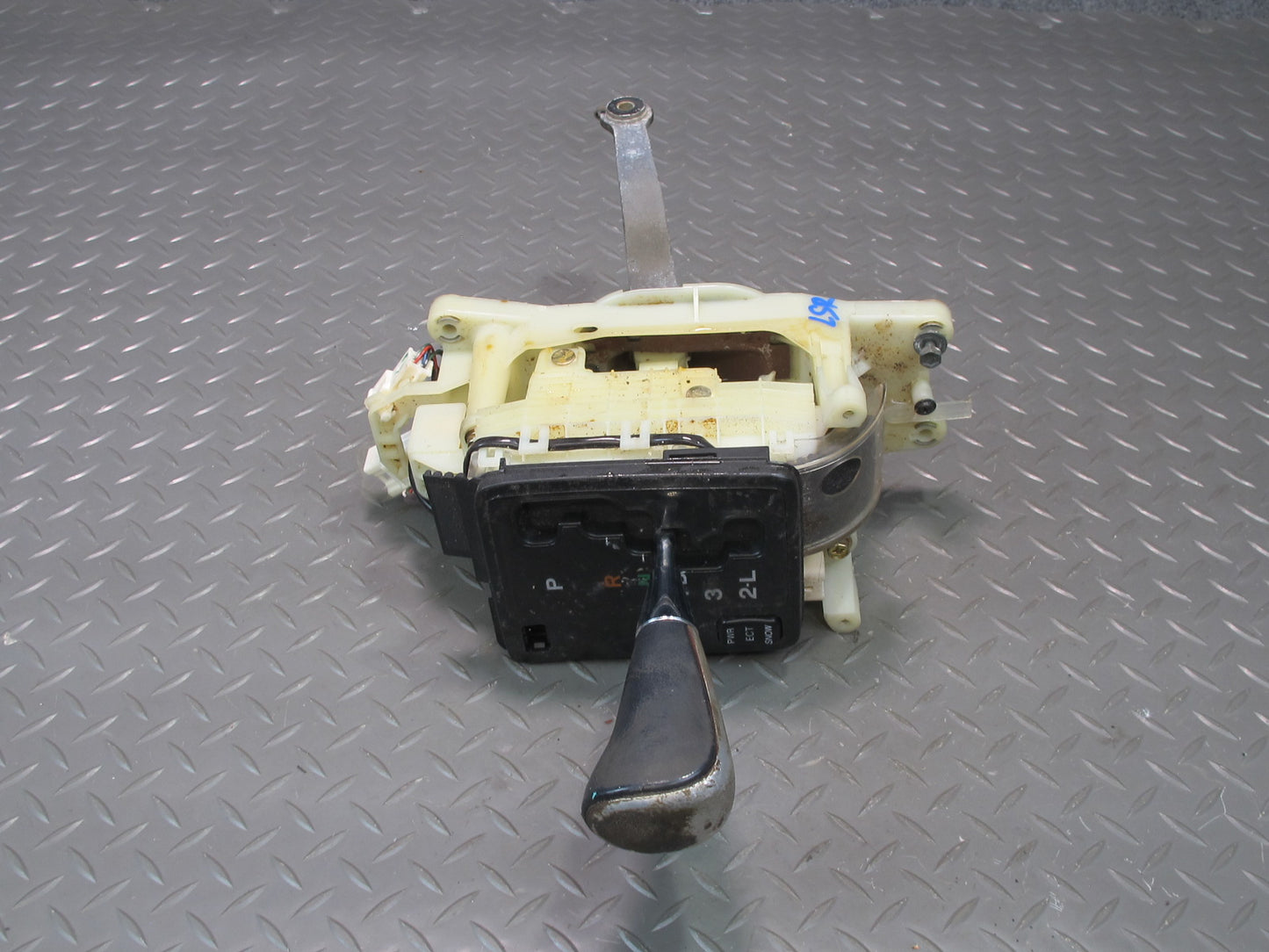 98-00 Lexus UCF20L LS400 A/T Automatic Transmission Gear Shifter w Knob OEM