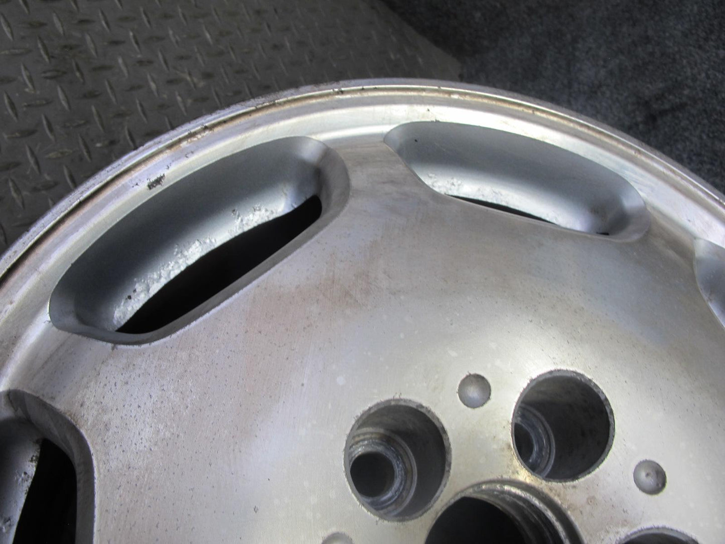 01-03 Lexus UCF30L LS430 Factory R16 16" Alloy Wheel Rim 16x7J ET45 OEM