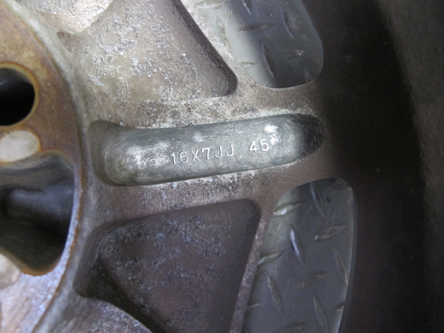 01-03 Lexus UCF30L LS430 Factory R16 16" Alloy Wheel Rim 16x7J ET45 OEM