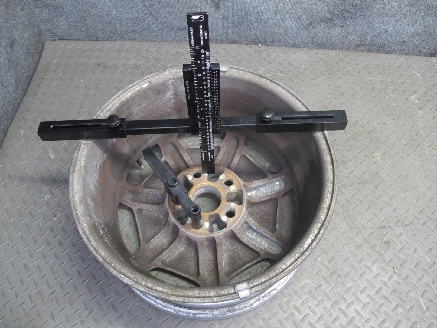 01-03 Lexus UCF30L LS430 Factory R16 16" Alloy Wheel Rim 16x7J ET45 OEM