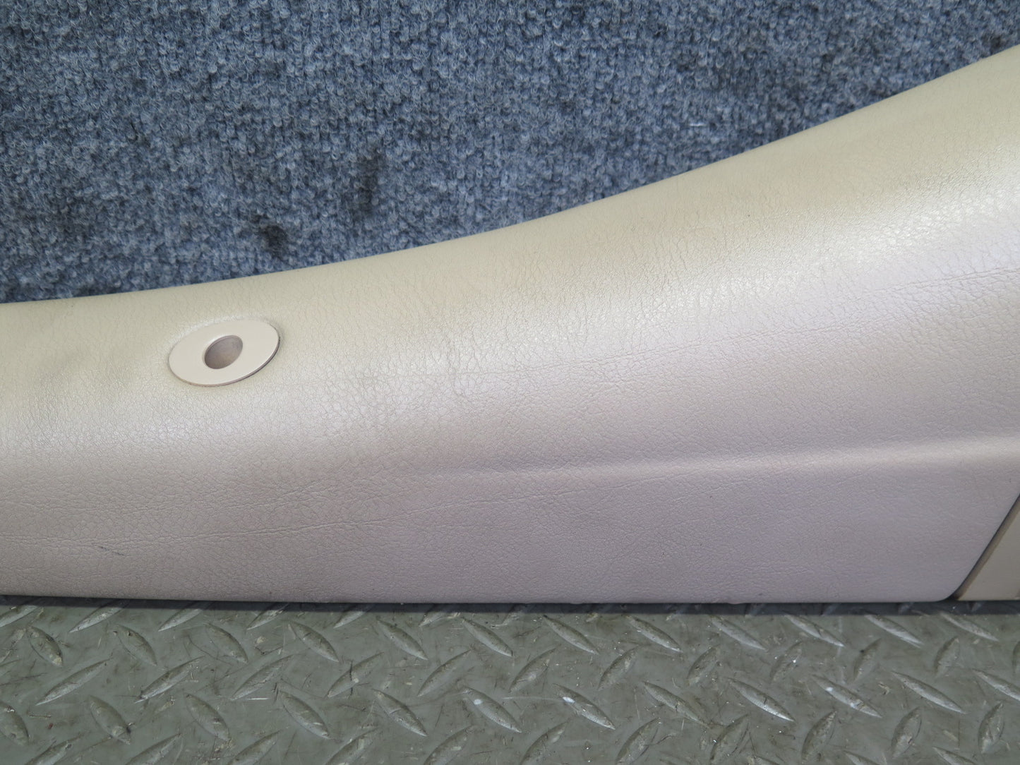 01-03 BMW E46 330ci Convertible Rear Left Lateral Trim Cover Beige 8240789 OEM
