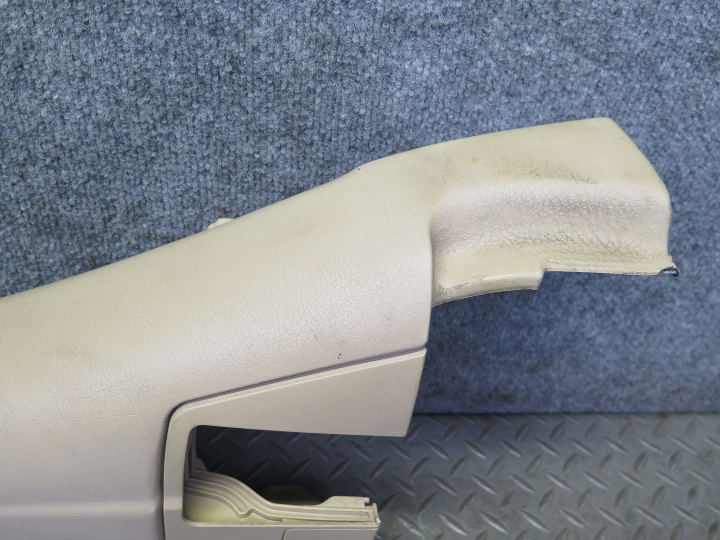 01-03 BMW E46 330ci Convertible Rear Left Lateral Trim Cover Beige 8240789 OEM