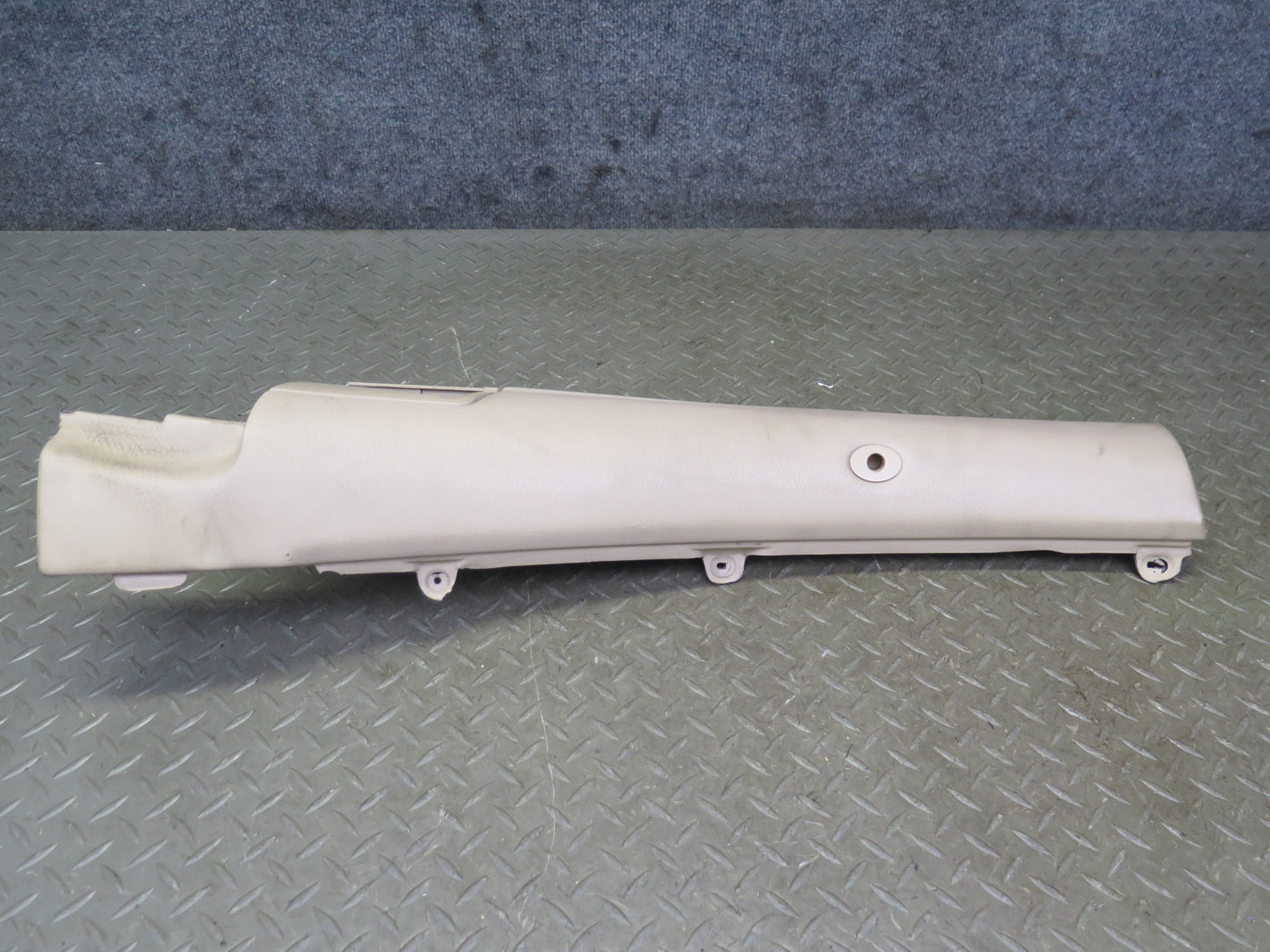 01-03 BMW E46 330ci Convertible Rear Left Lateral Trim Cover Beige 8240789 OEM