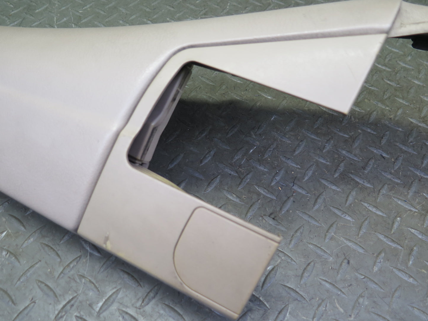 01-03 BMW E46 330ci Convertible Rear Left Lateral Trim Cover Beige 8240789 OEM