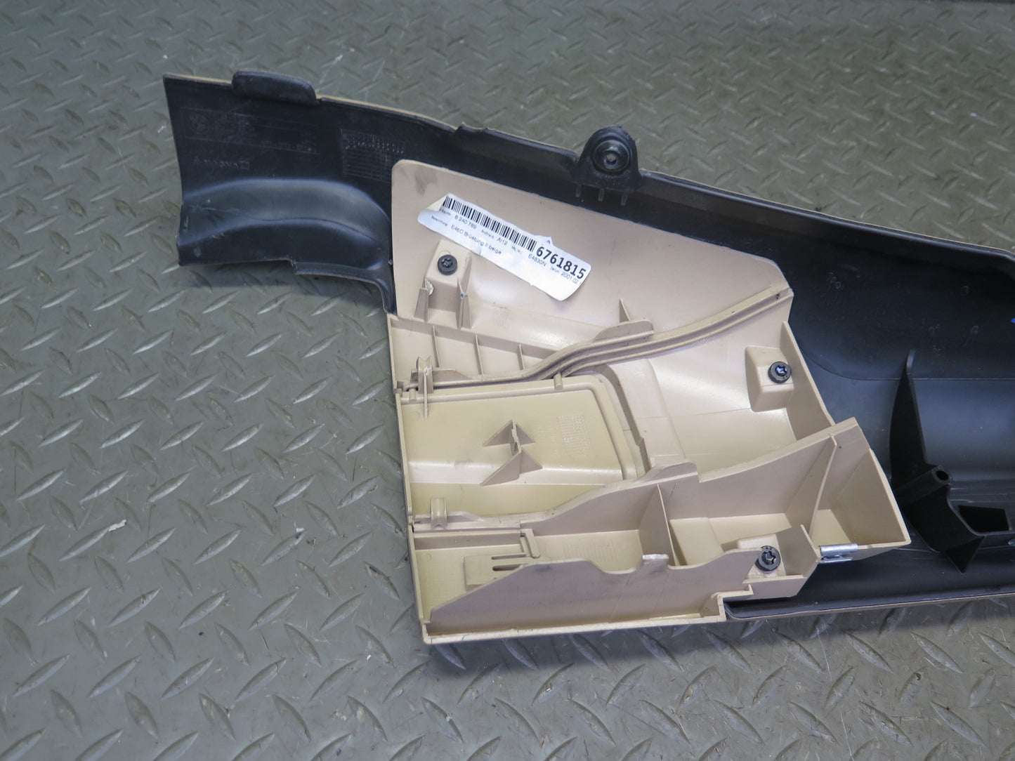 01-03 BMW E46 330ci Convertible Rear Left Lateral Trim Cover Beige 8240789 OEM