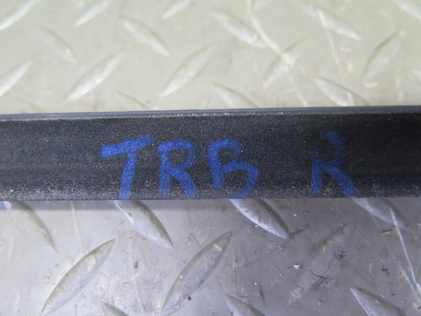 01-06 BMW E46 330ci Convert Set of 2 Door Weatherstrip Molding Trim Chrome OEM