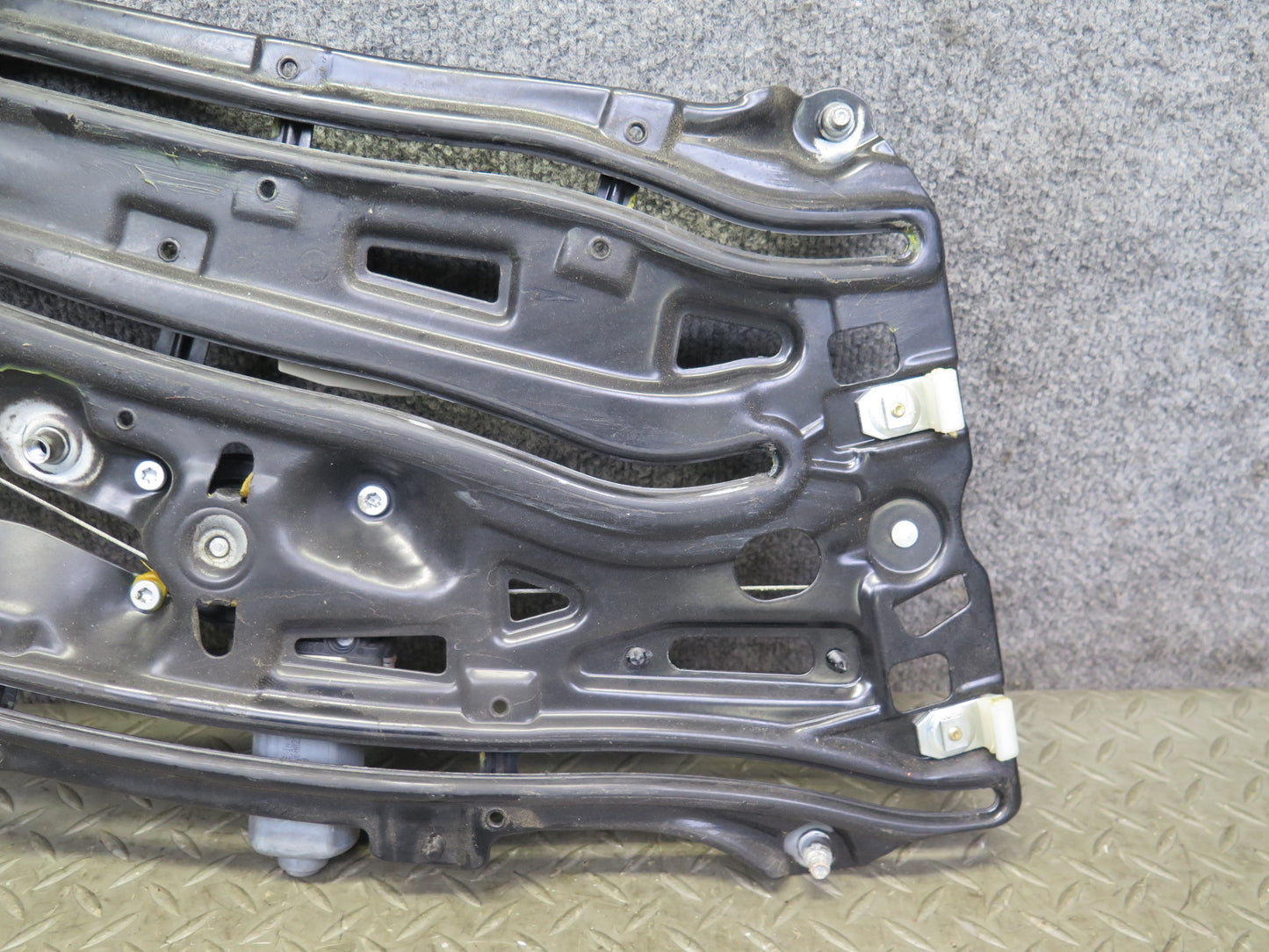 01-06 BMW E46 330ci Convertible Rear Right Quarter Window Regulator w Motor OEM