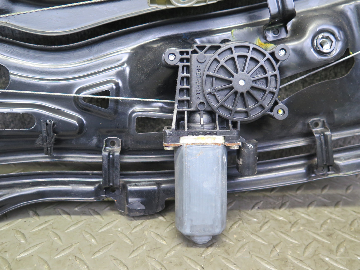 01-06 BMW E46 330ci Convertible Rear Right Quarter Window Regulator w Motor OEM