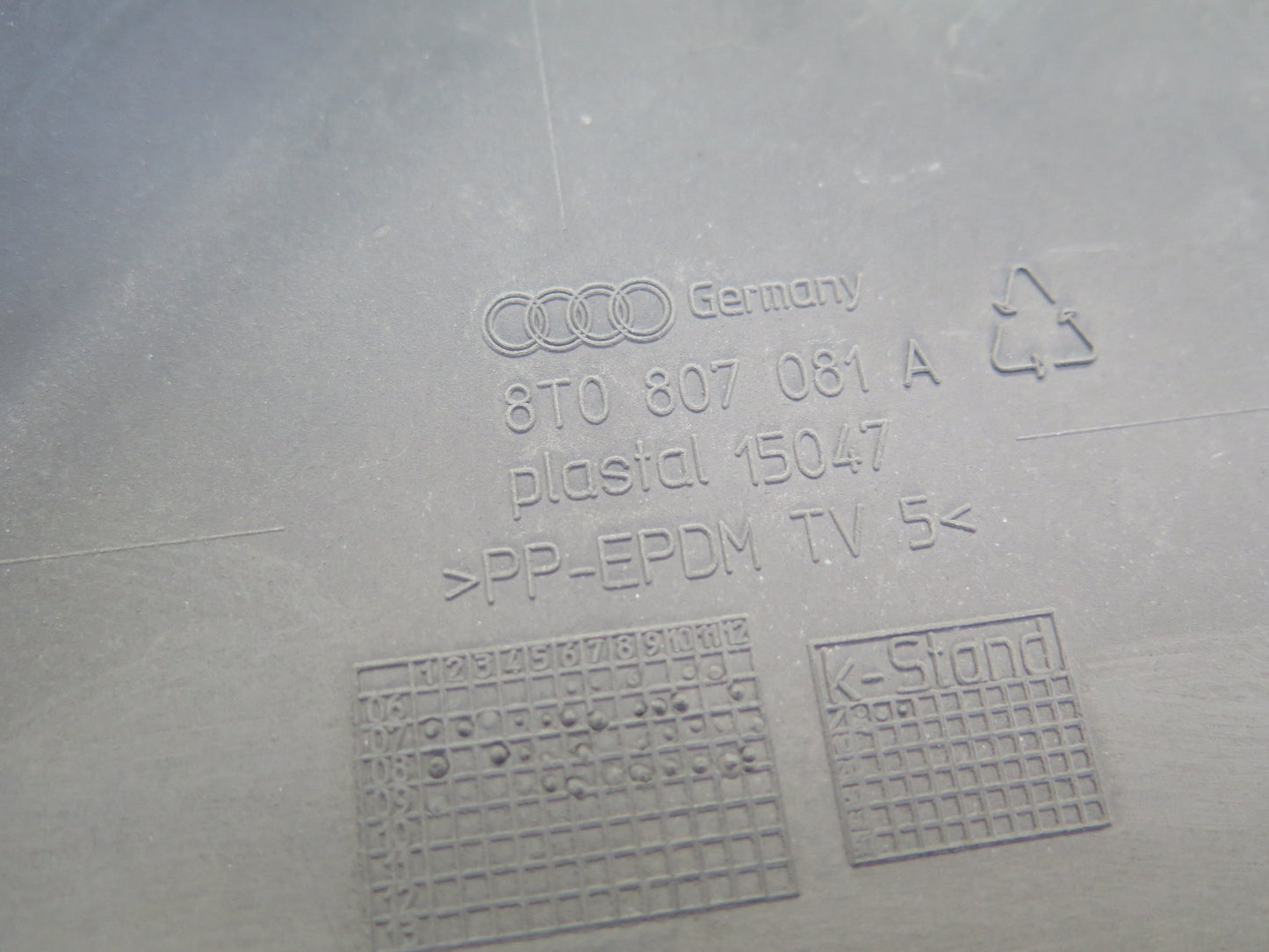 10-12 Audi 8T A5 S5 Front Radiator Upper Trim Cover Panel 8T0807081A OEM