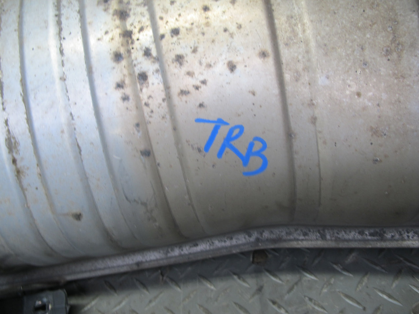 01-06 BMW E46 330ci Convertible Rear Exhaust Muffler 7502553 77K Miles OEM