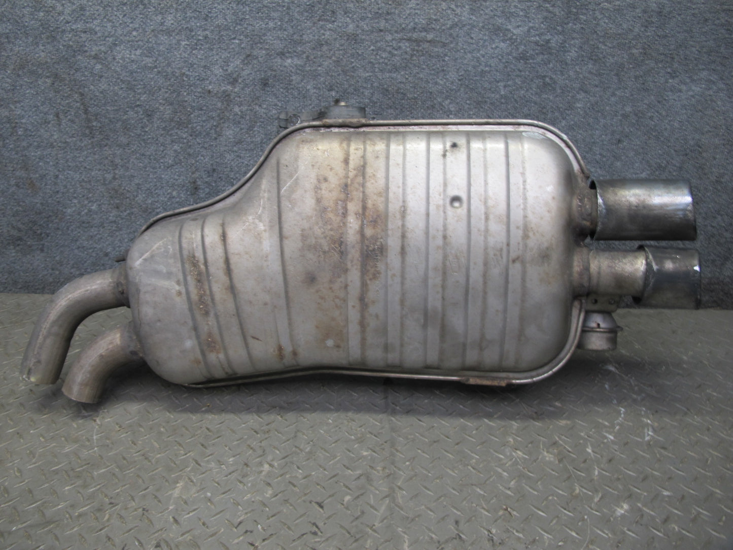 01-06 BMW E46 330ci Convertible Rear Exhaust Muffler 7502553 77K Miles OEM