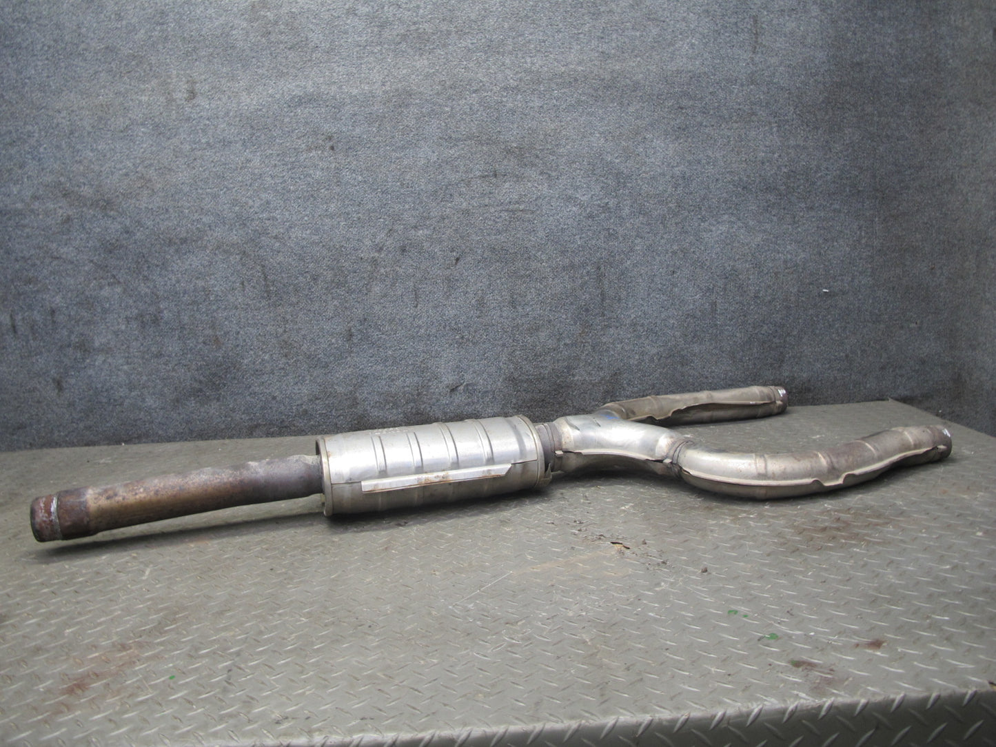 98-00 Lexus UCF20L LS400 Exhaust Resonator Intermediate Pipe 101K Miles OEM