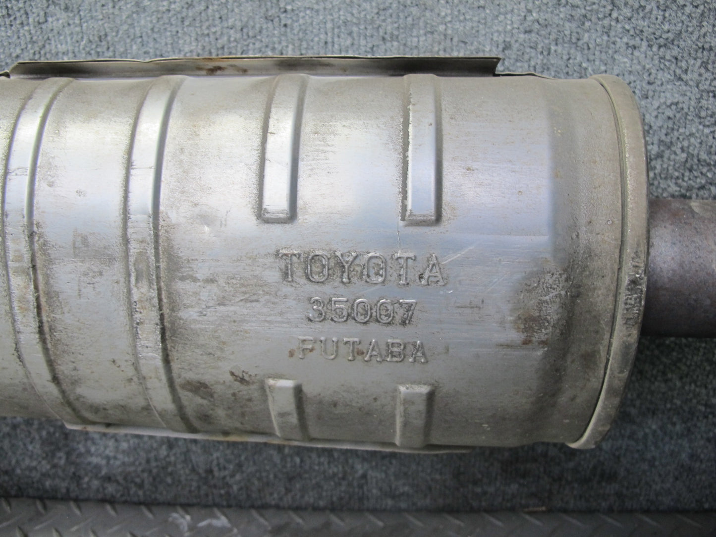 98-00 Lexus UCF20L LS400 Exhaust Resonator Intermediate Pipe 101K Miles OEM