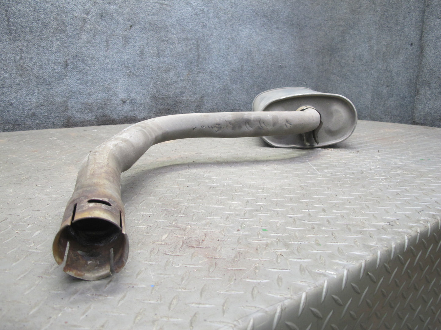 98-00 Lexus UCF20L LS400 Set of 2 Rear Left & Right Exhaust Muffler 102K OEM