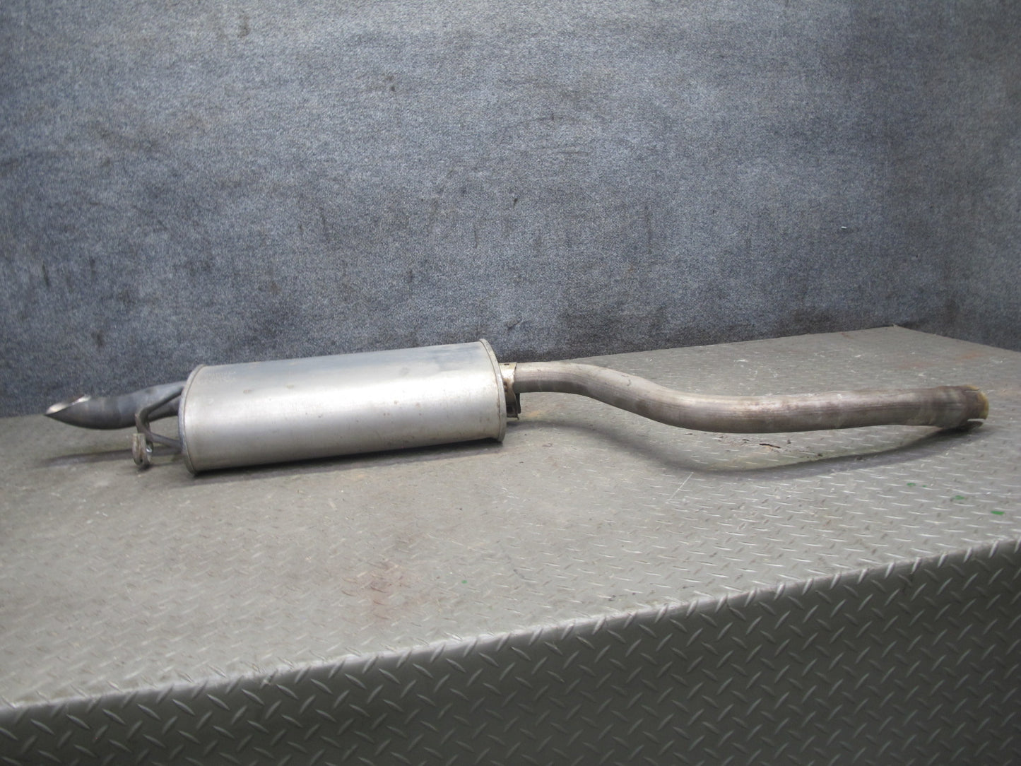 98-00 Lexus UCF20L LS400 Set of 2 Rear Left & Right Exhaust Muffler 102K OEM