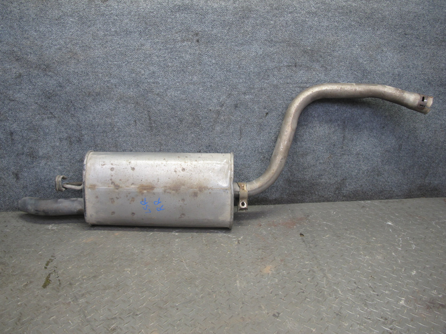 98-00 Lexus UCF20L LS400 Set of 2 Rear Left & Right Exhaust Muffler 102K OEM