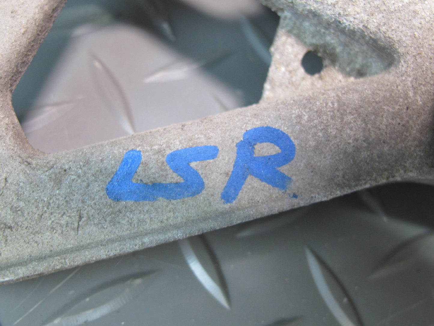 95-00 Lexus UCF20L LS400 Windshield Wiper Transmission Linkage w Motor OEM