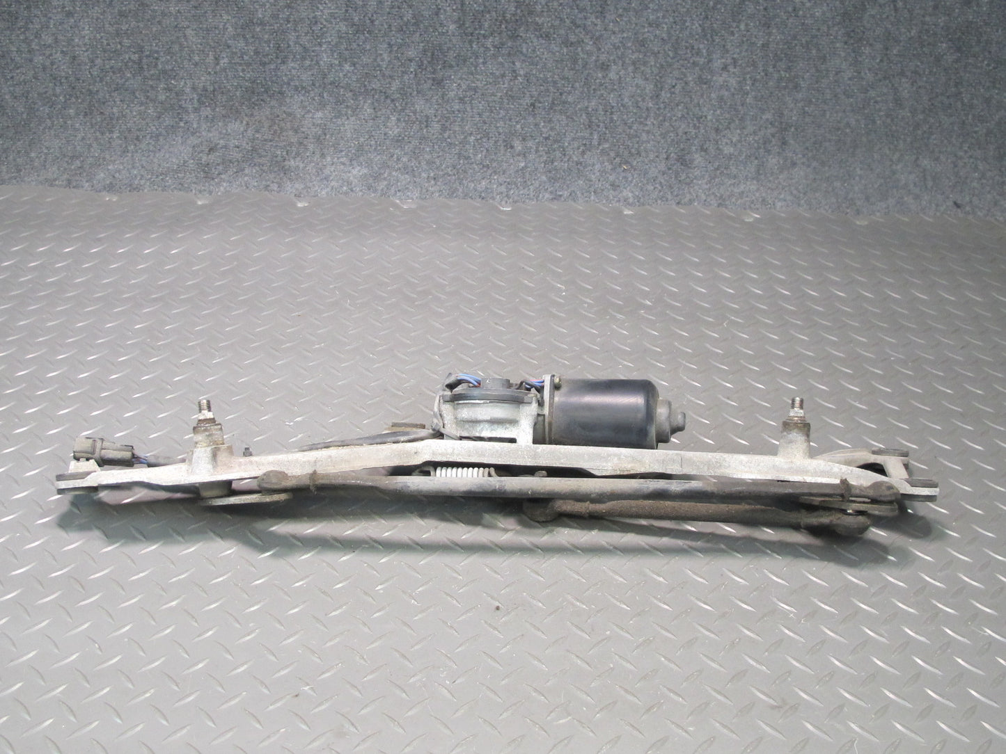 95-00 Lexus UCF20L LS400 Windshield Wiper Transmission Linkage w Motor OEM