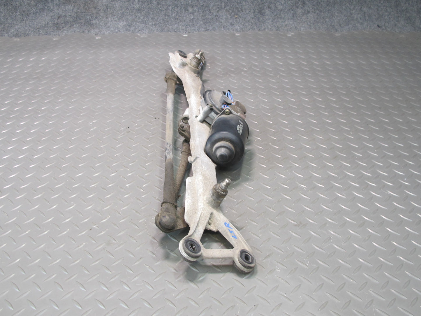 95-00 Lexus UCF20L LS400 Windshield Wiper Transmission Linkage w Motor OEM