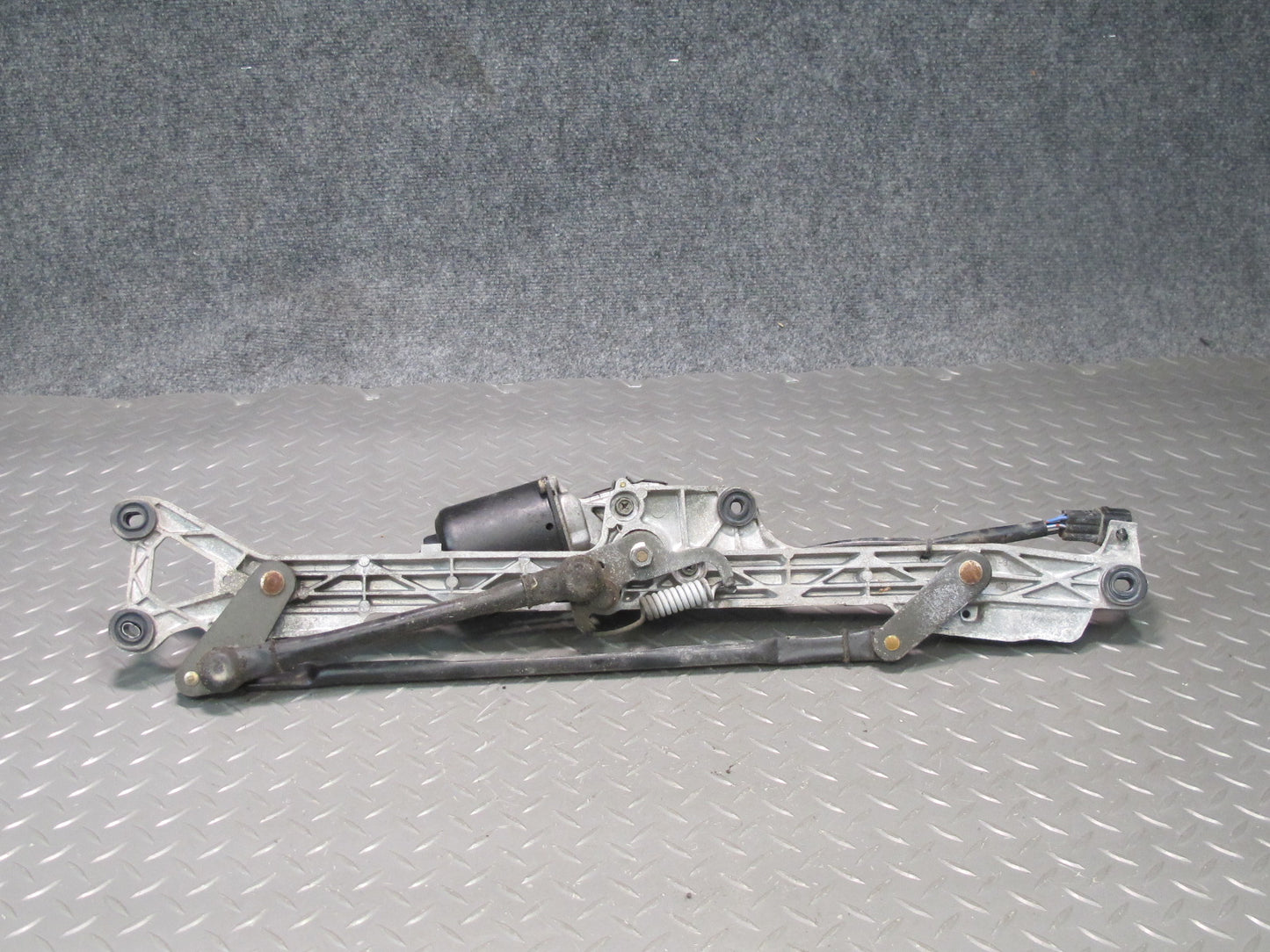 95-00 Lexus UCF20L LS400 Windshield Wiper Transmission Linkage w Motor OEM