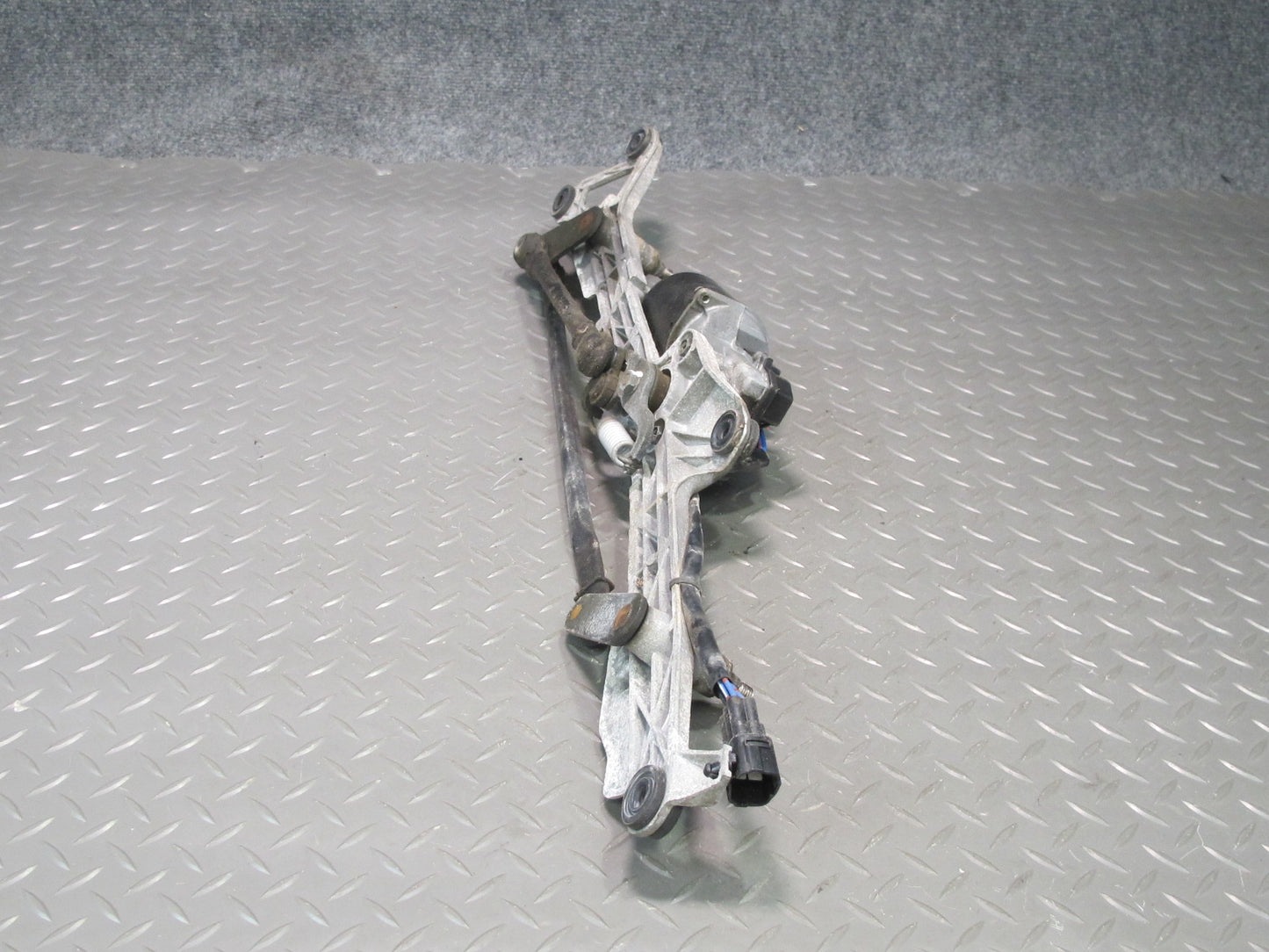 95-00 Lexus UCF20L LS400 Windshield Wiper Transmission Linkage w Motor OEM