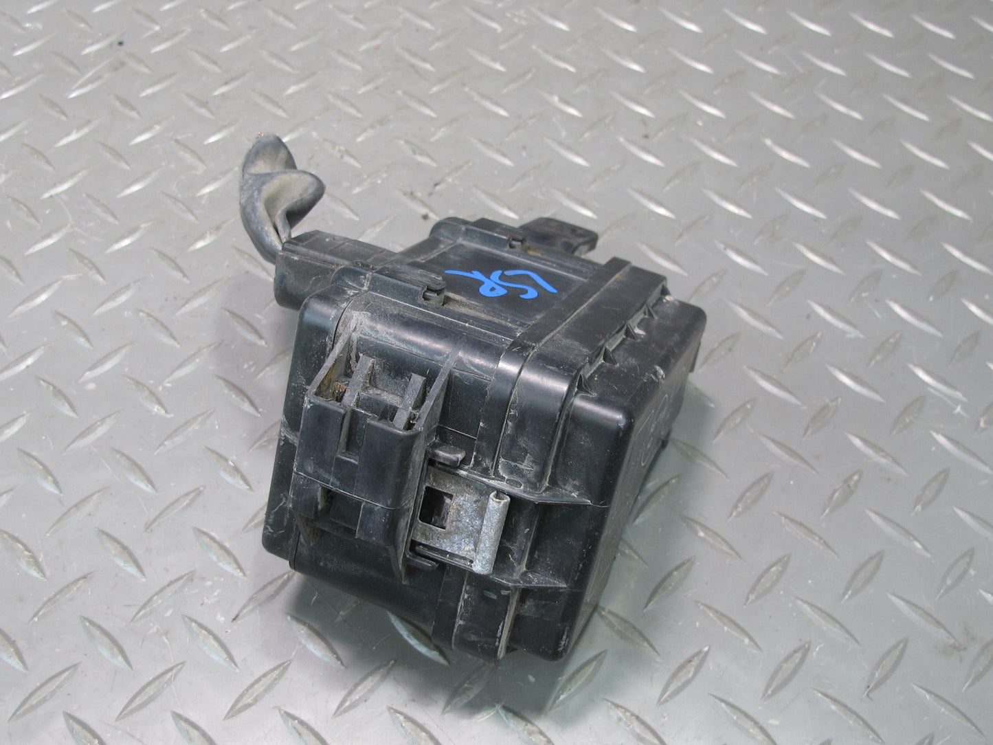 98-00 Lexus UCF20L LS400 Under Hood Small Fan Fuse Relay Box Module OEM