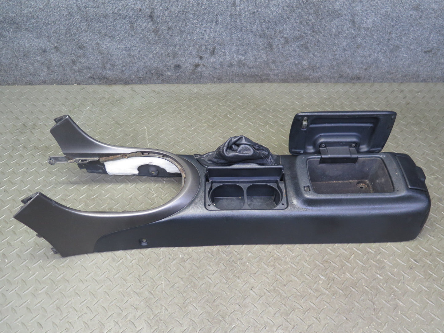 2001 Lexus JCE10L IS300 Center Console Trim Cover Panel 55619-53010 OEM