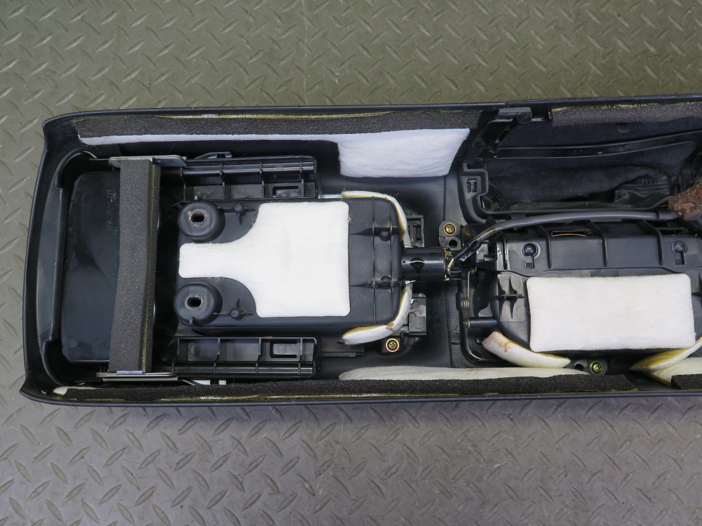 2001 Lexus JCE10L IS300 Center Console Trim Cover Panel 55619-53010 OEM