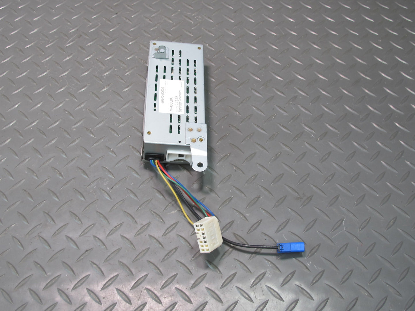 98-00 Lexus UCF20L LS400 Stereo Component Equalizer 86240-50020 OEM