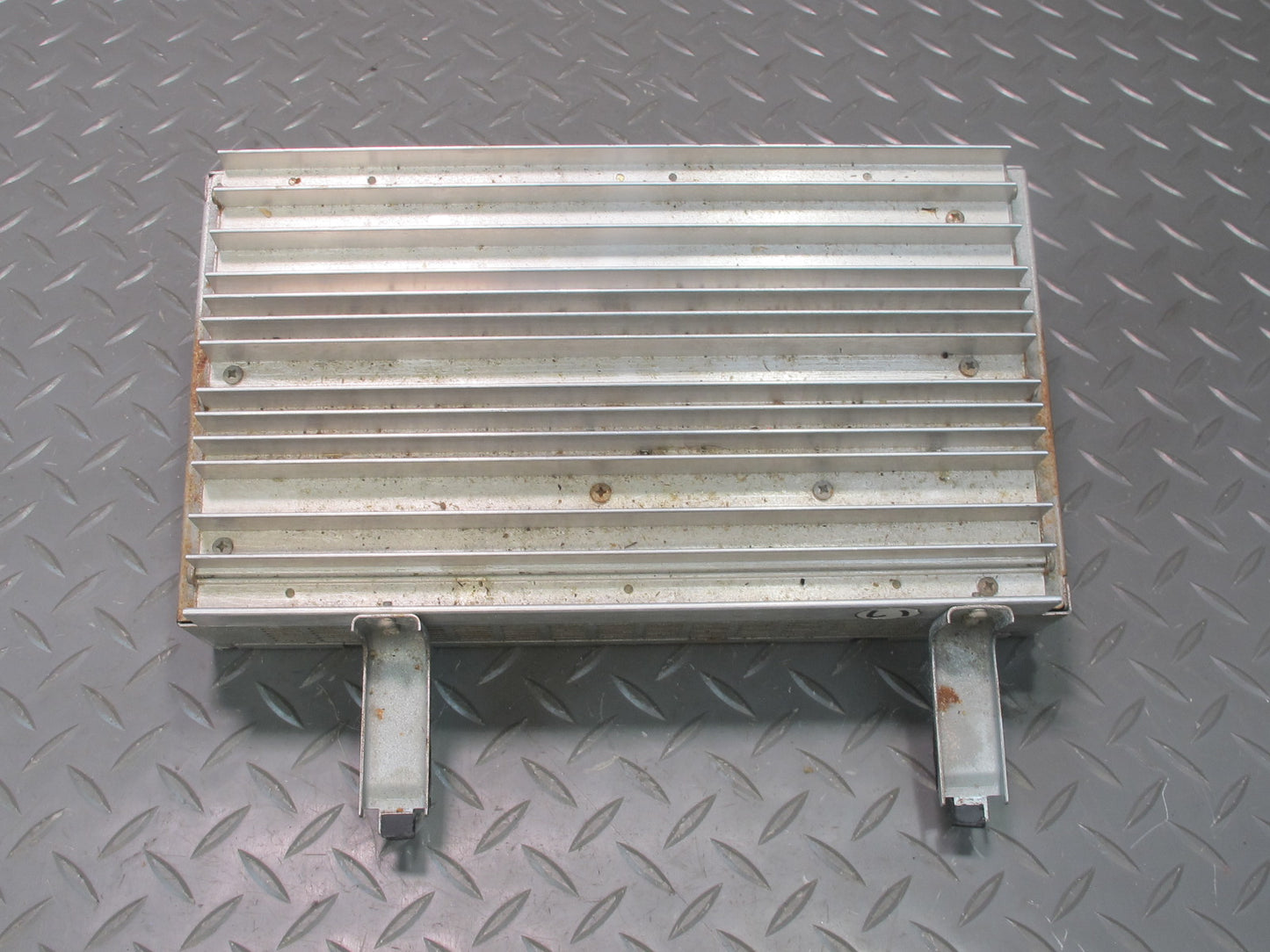 95-00 Lexus UCF20L LS400 Nakamichi Audio Stereo Amplifier 86280-50160 OEM