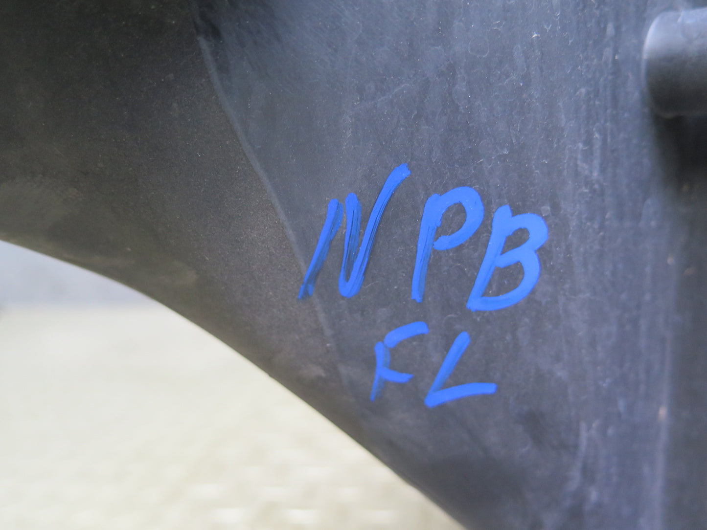 1997-2004 Porsche Boxster 986 Left Engine Radiator Fan Condenser Shroud Assy