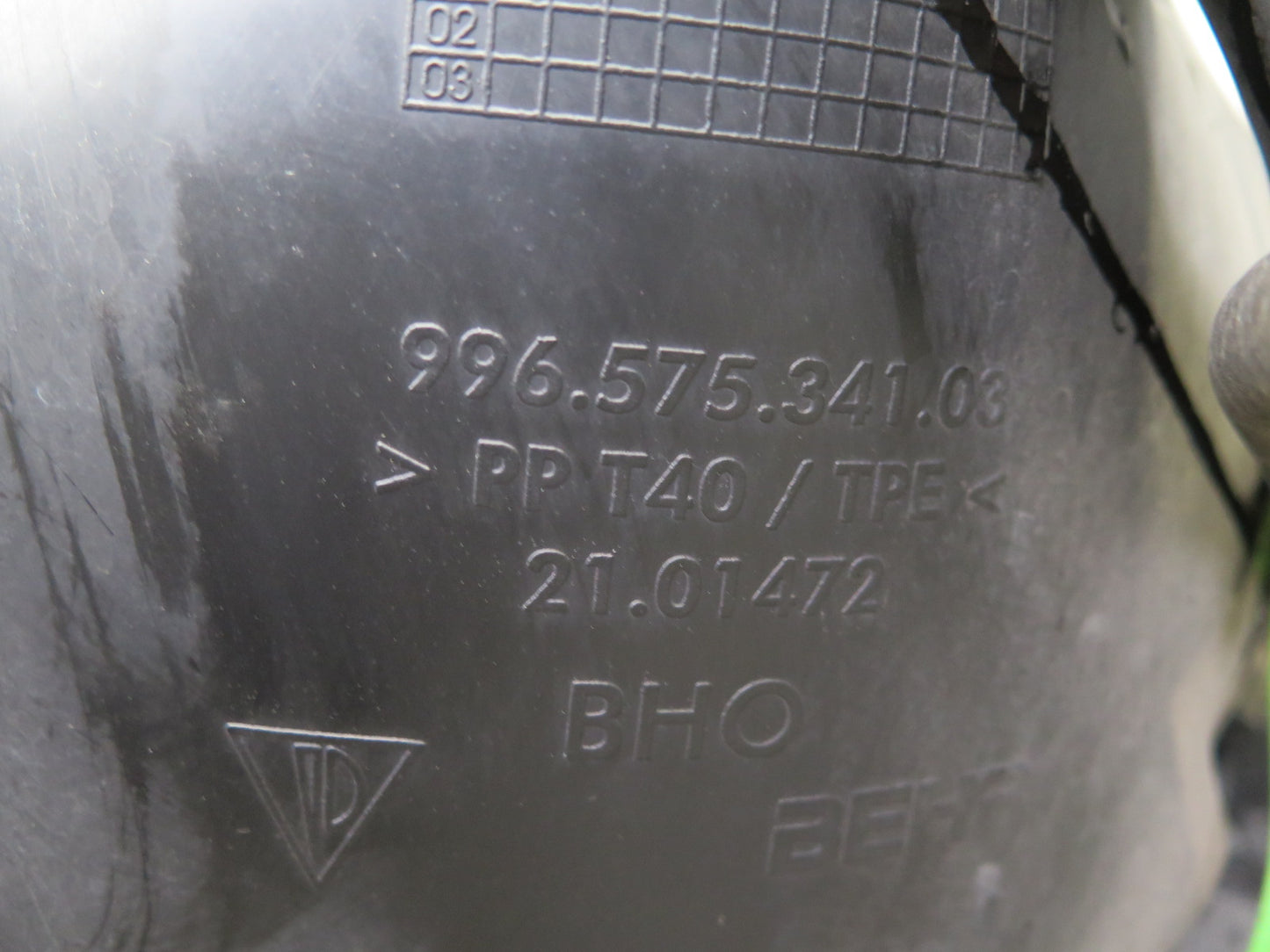 1997-2004 Porsche Boxster 986 Left Engine Radiator Fan Condenser Shroud Assy