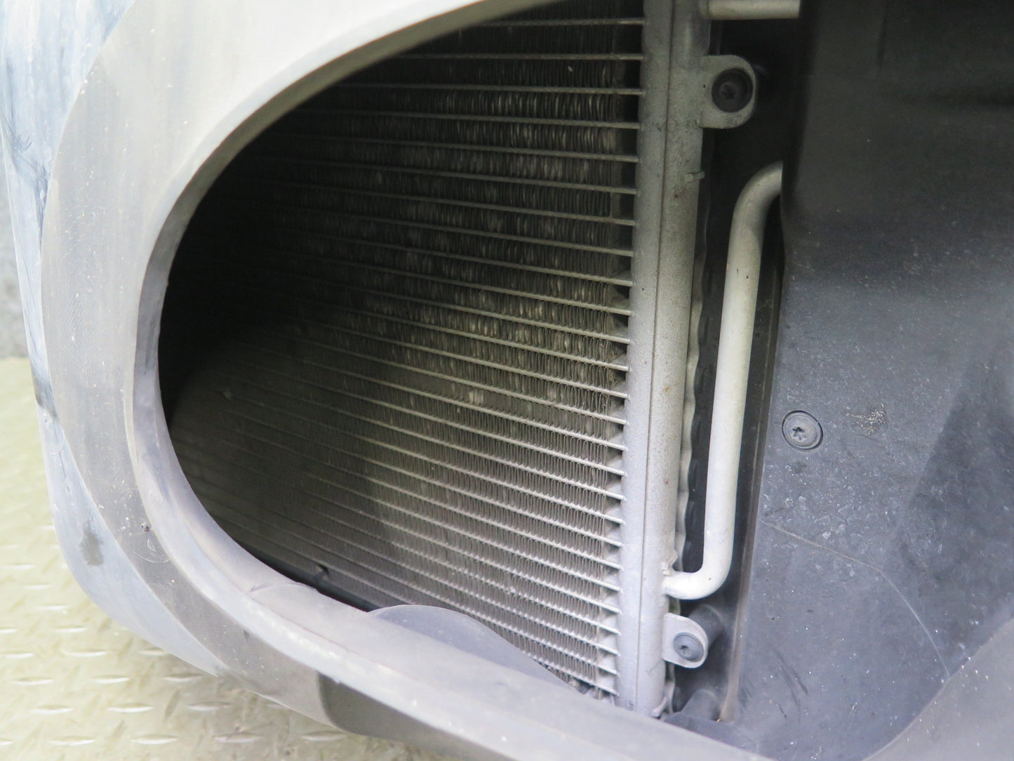 1997-2004 Porsche Boxster 986 Left Engine Radiator Fan Condenser Shroud Assy