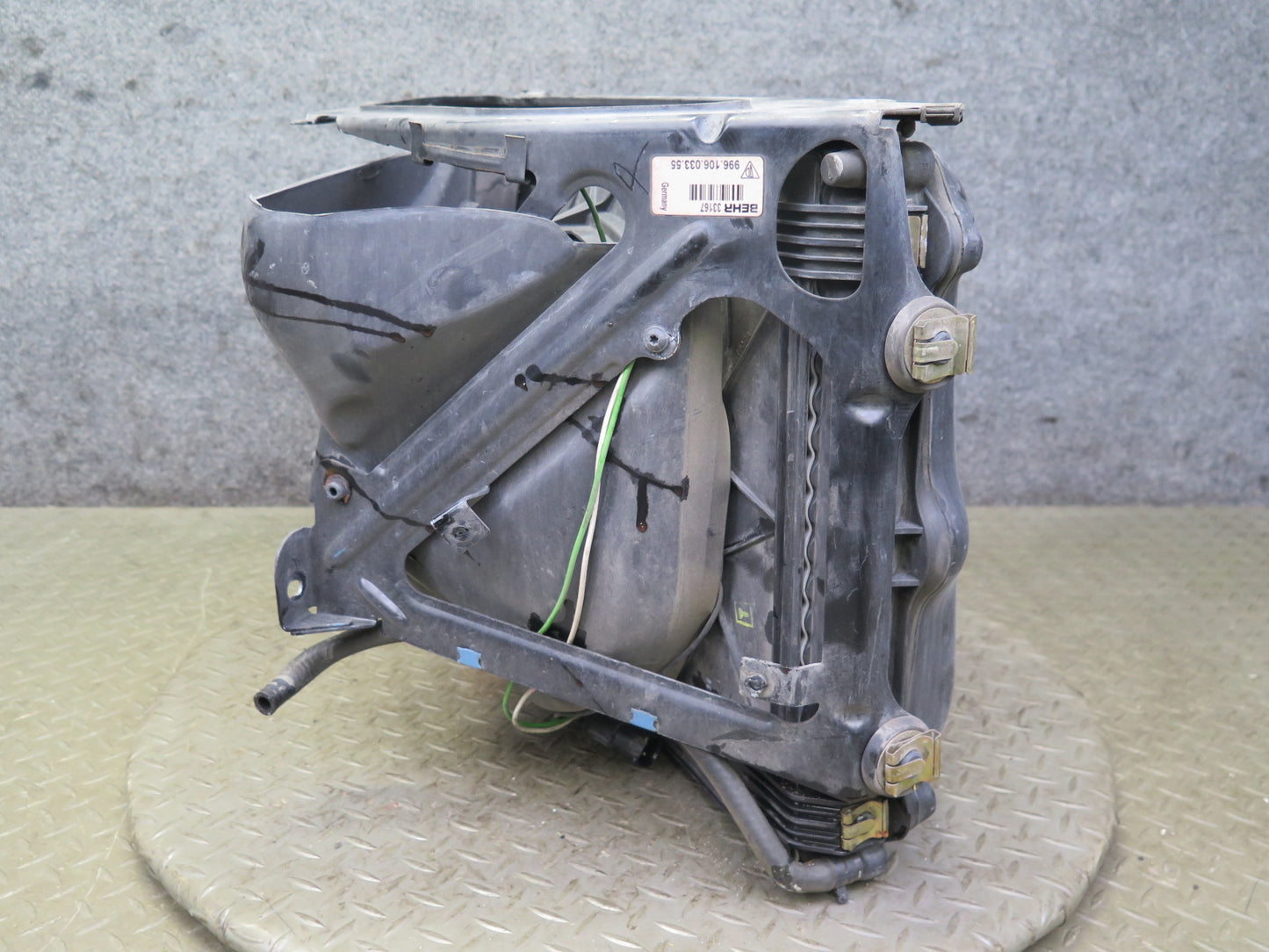 1997-2004 Porsche Boxster 986 Left Engine Radiator Fan Condenser Shroud Assy